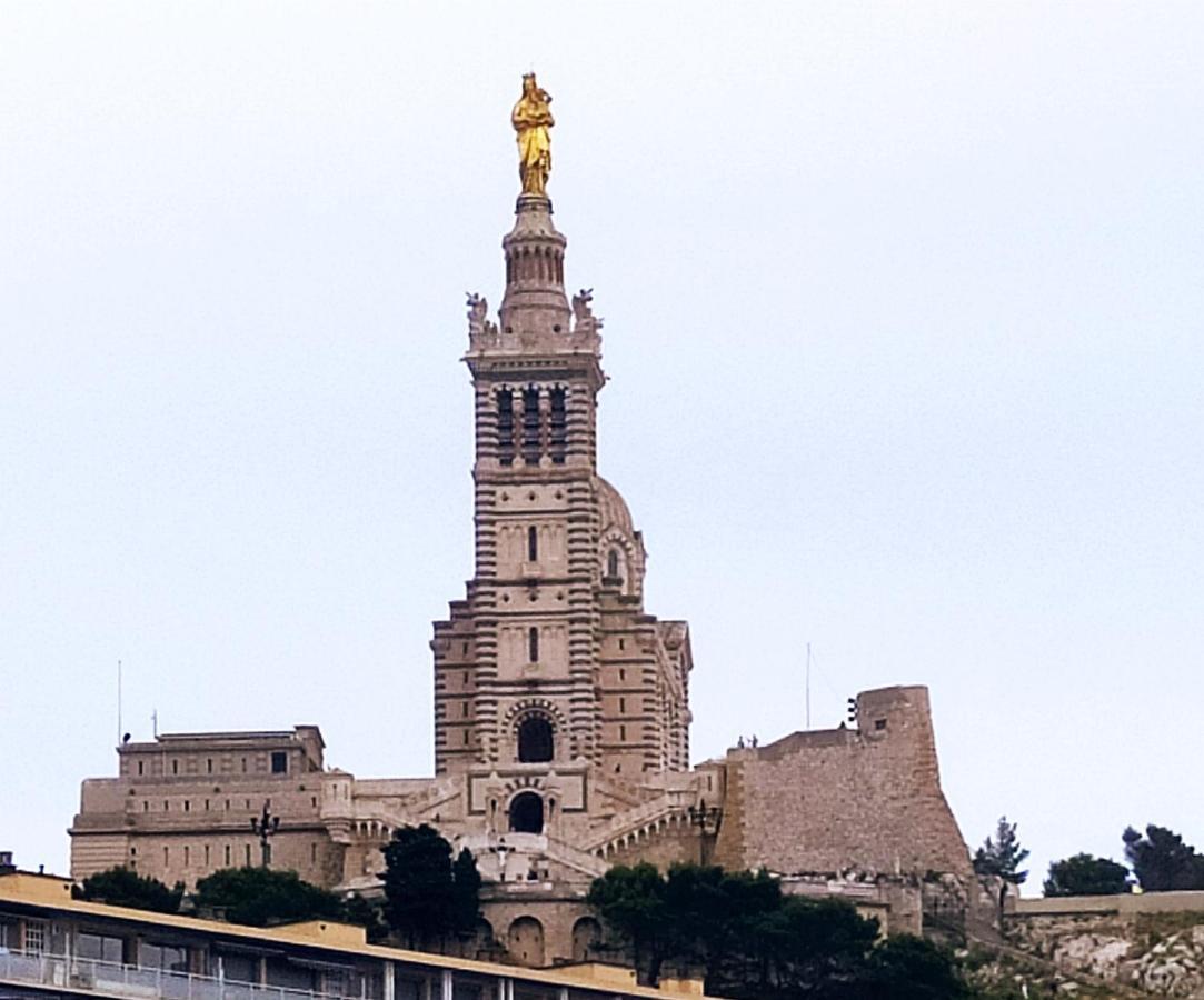 Appartement T2 Vue sur la Basilique de Notre Dame de la Garde à Marseille Extérieur photo