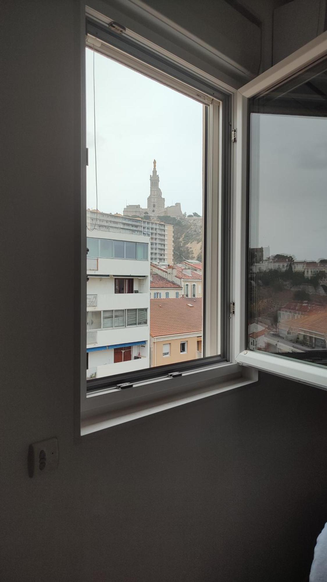 Appartement T2 Vue sur la Basilique de Notre Dame de la Garde à Marseille Extérieur photo
