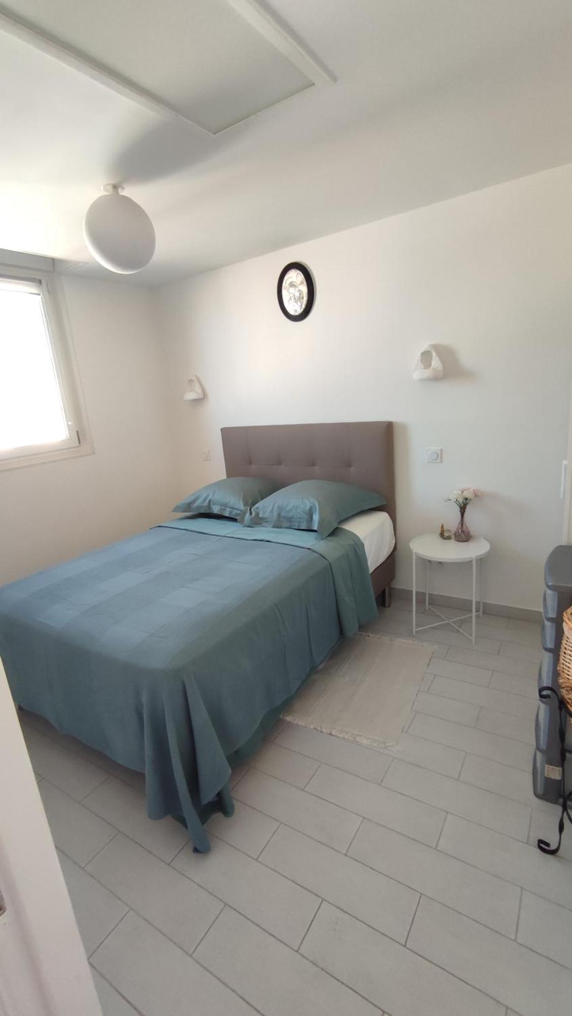 Appartement T2 Vue sur la Basilique de Notre Dame de la Garde à Marseille Extérieur photo