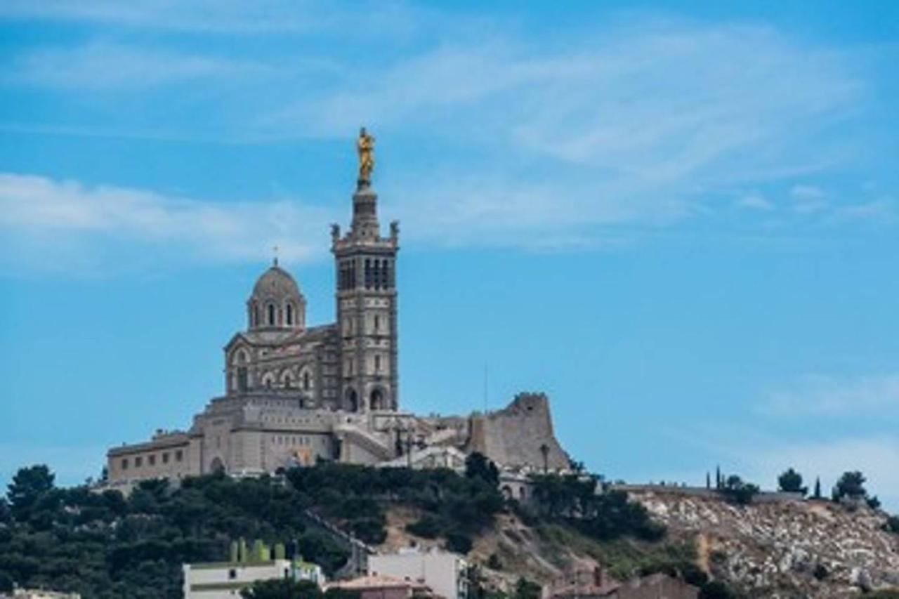 Appartement T2 Vue sur la Basilique de Notre Dame de la Garde à Marseille Extérieur photo
